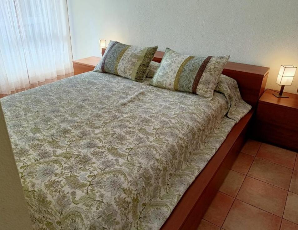 Apartamento En La Mejor Zona De Santa Cruz Apartment Luaran gambar